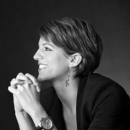 Photo of Jennifer Henrichsen